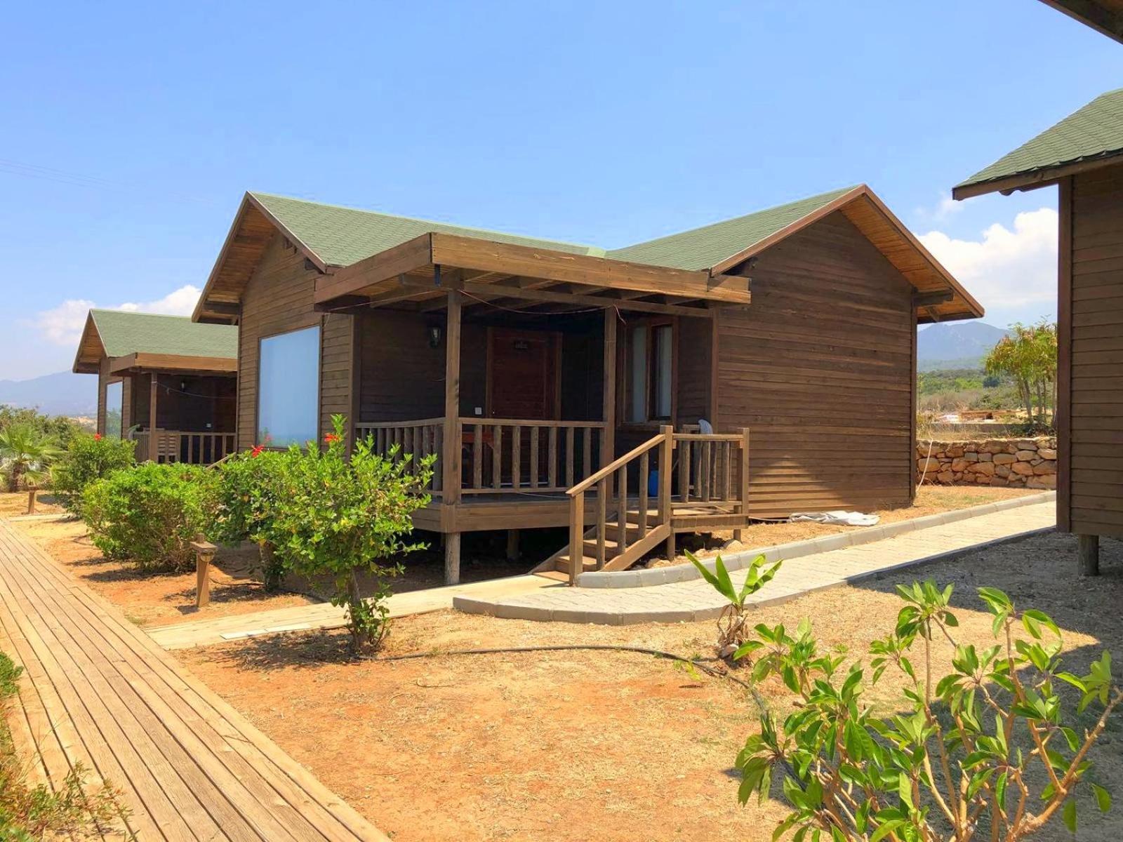 Zambak Holiday Village & Restaurant Superb Seafront Location ! Agios Georgios  外观 照片