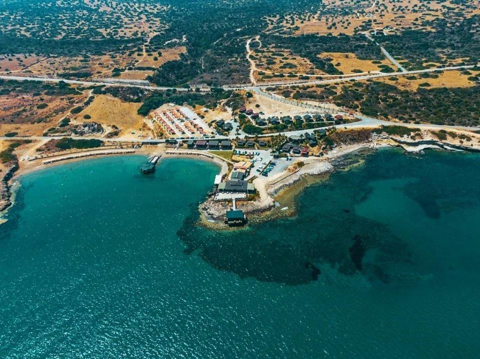 Zambak Holiday Village & Restaurant Superb Seafront Location ! Agios Georgios  外观 照片