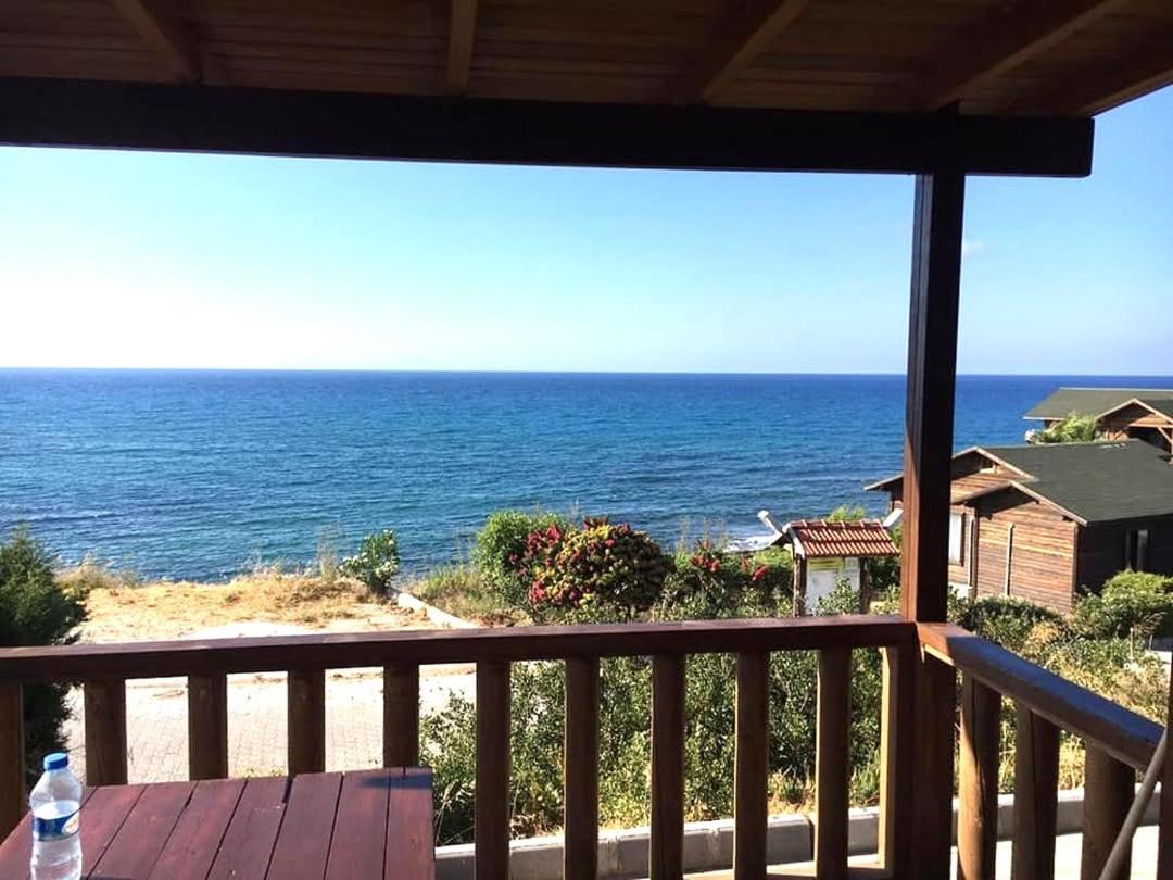 Zambak Holiday Village & Restaurant Superb Seafront Location ! Agios Georgios  客房 照片