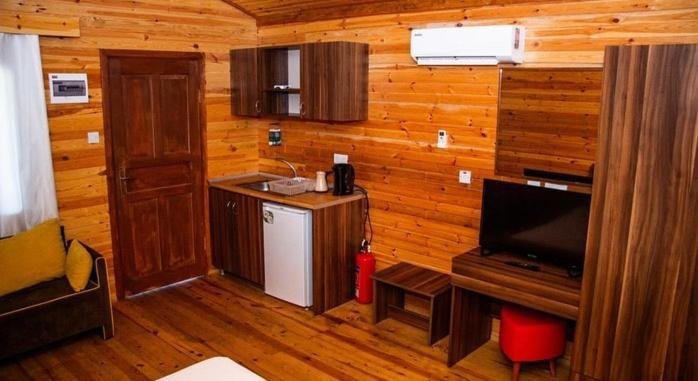 Zambak Holiday Village & Restaurant Superb Seafront Location ! Agios Georgios  外观 照片