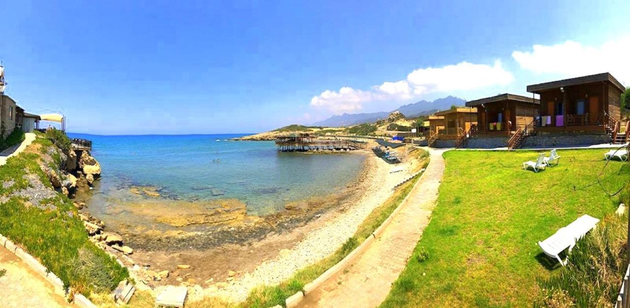 Zambak Holiday Village & Restaurant Superb Seafront Location ! Agios Georgios  外观 照片